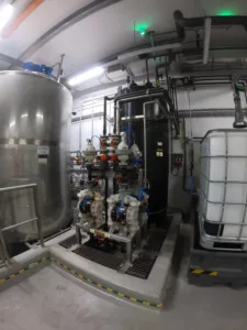 Kwas solny: właściwości, zastosowanie i znaczenie w przemyśle chemicznym