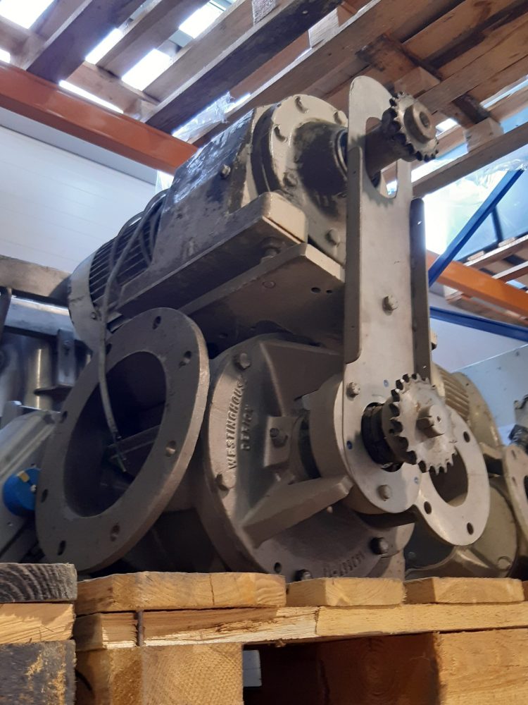 Używane przemysłowe maszyny i urządzenia