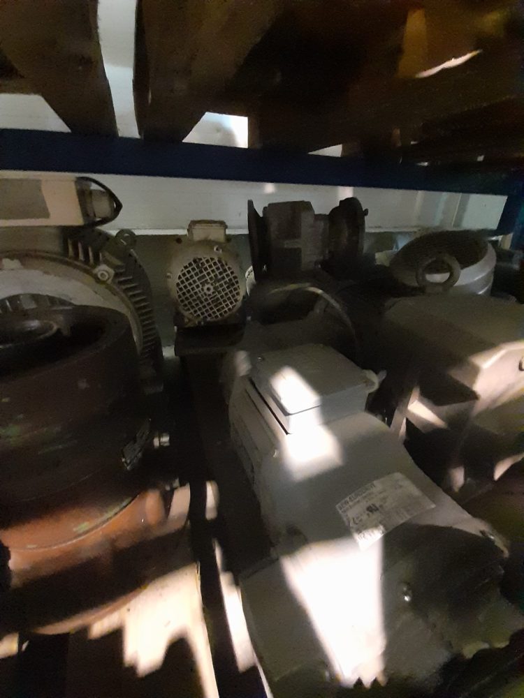 Używane przemysłowe maszyny i urządzenia