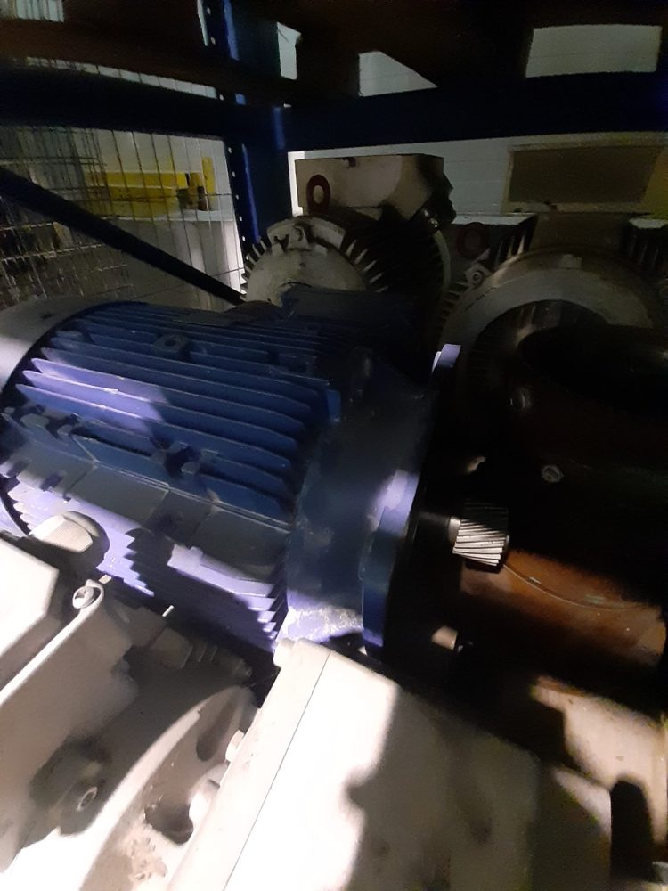 Używane przemysłowe maszyny i urządzenia