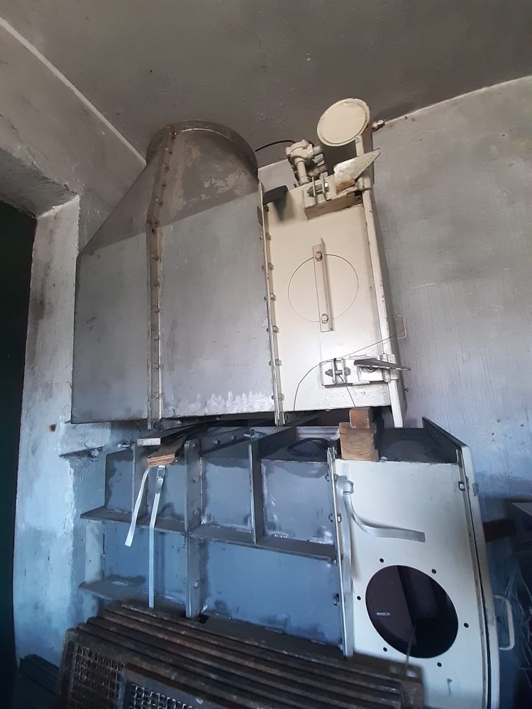 Używane przemysłowe maszyny i urządzenia