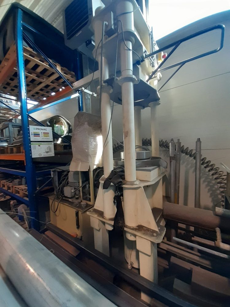 Używane przemysłowe maszyny i urządzenia